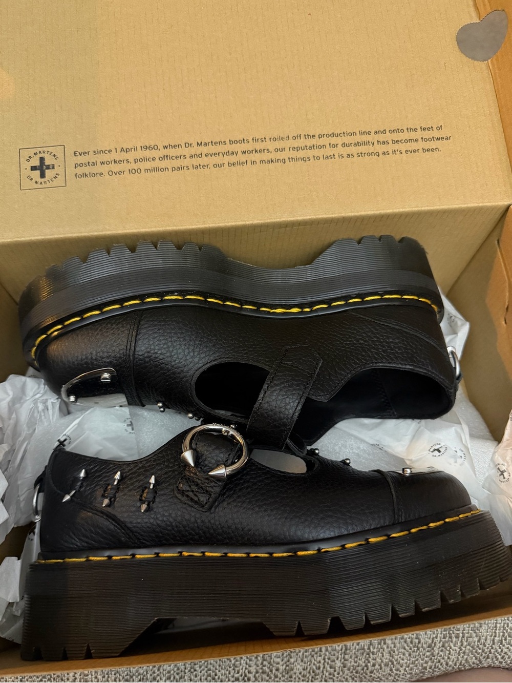 Dr. Martens Bethan Piercing - Picture 2 of 5